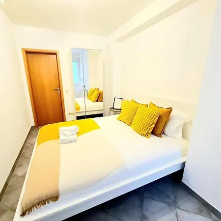 Apartment 1 Bedroom Flat With Balcony&garden Luxembourg