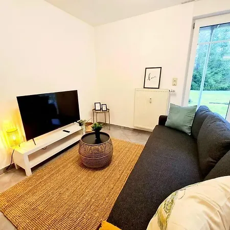 Apartment 1 Bedroom Flat With Balcony&garden