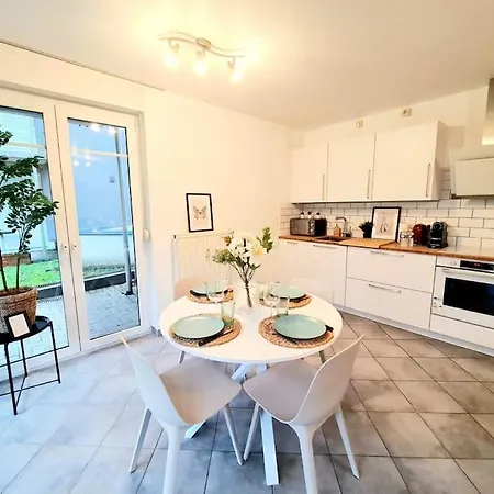 1 Bedroom Flat With Balcony&garden Luxembourg